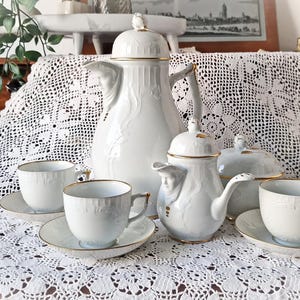 Conjunto raro de demitasse Furstenberg vintage para 3 pessoas: bule de chá facial, creme, branco e dourado, Alemanha, 70 ml