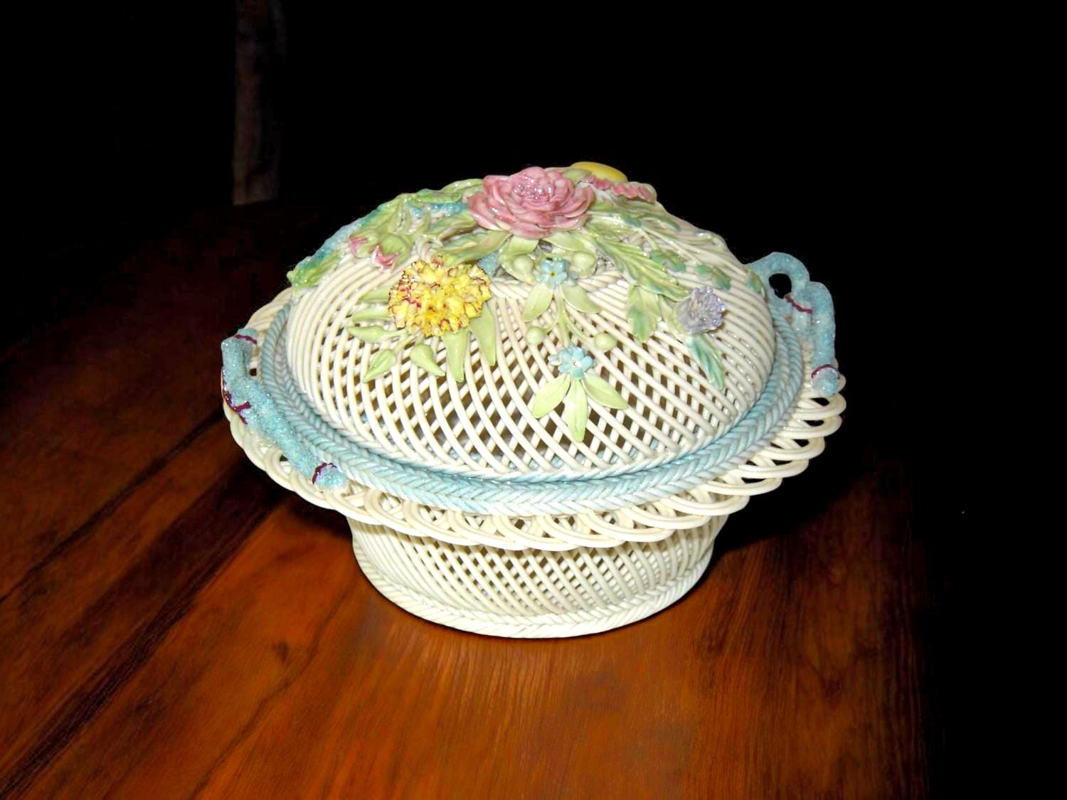 希少なベルリーク磁器｜アイルランドのヴィンテージ陶器コレクション