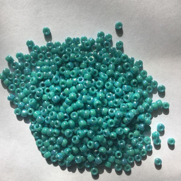 Toho - Opaque Turquoise Rainbow AB - Size 11/0 - Seed Beads - 20 Grams - 39647