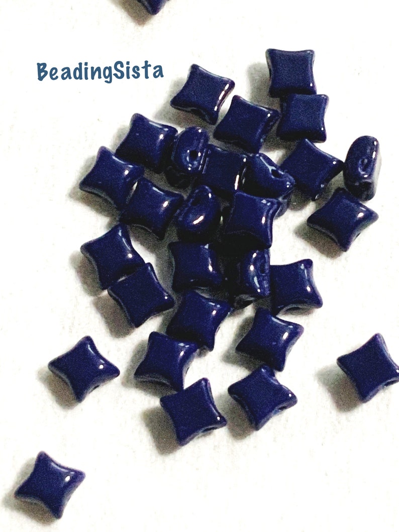 Opaque Navy Blue 30 Piece Bag WibeDuo 2-Hole Bead 8x8mm