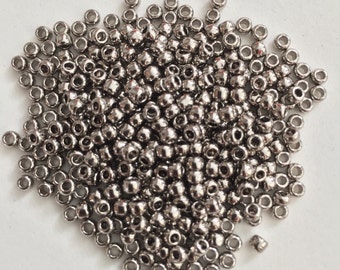 Toho - Seed Beads - Size 8 - Galvanized Silver - 20 Grams - 32601