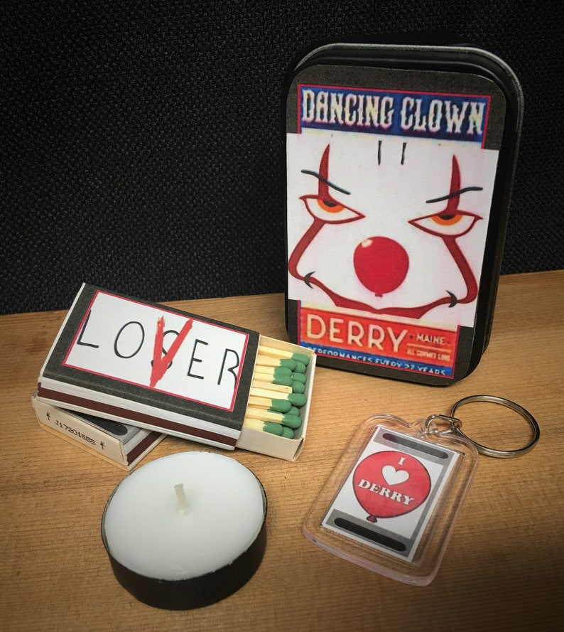 Horror Movie Gift Tin Box IT Pennywise Horror CANDLE Derry