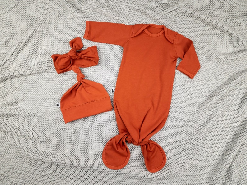 Burnt orange knotted baby gown with top knot hat or headband, baby girl or boy coming home outfit image 3