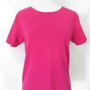 Patagonia Organic Cotton T-Shirt Vintage 1990's Patagonia Shirt Bright Pink X-Small Soft Tee Minimalist Fuchsia Crewneck Style Cotton Shirt