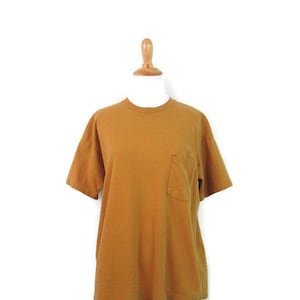 Camiseta de algodón desgastada de tamaño mediano para adultos con bolsillo de costura simple de Gap de los años 90