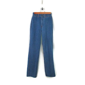 70&#39;s Vintage Women&#39;s Size 7 Jeans Straight Leg High Rise Medium Wash Soft Cotton Retro Tiny Fit Denim
