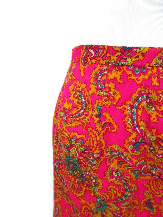 70’s Groovy Psychedelic Print Silver Top and Skirt Set