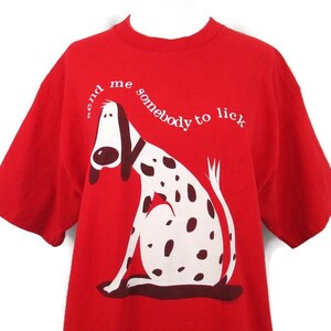 Maglietta grafica vintage anni '80 con cane: maglietta in cotone con punto singolo umoristico immagine 4