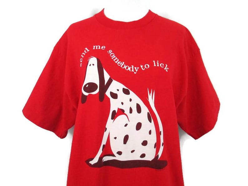 Maglietta grafica vintage anni '80 con cane: maglietta in cotone con punto singolo umoristico immagine 4