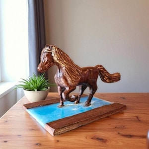 Horse sculpture &quot;Liberty&quot; handmade in wood, epoxy and gold leaf