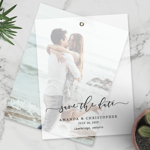 Cartes de réservation de mariage personnalisées - Réservez la date de mariage personnalisée avec photo - carte de superposition de vélin personnalisée - AMANDA