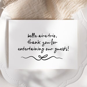 Merci d'avoir diverti nos invités - carte de remerciement personnalisée du vendeur de mariage - jolie carte en aluminium avec noeud - BELLA