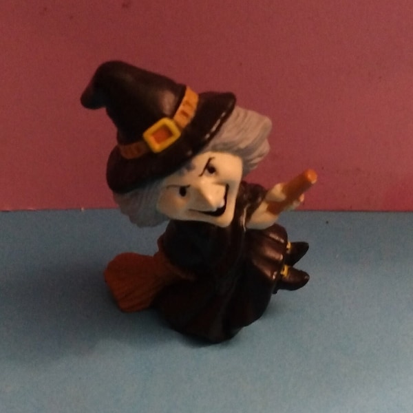 Vintage Russ Berrie Miniature, Witch