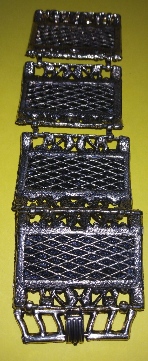 Vintage Brown 4 Panel Lucite Confetti Bracelet, G… - image 4