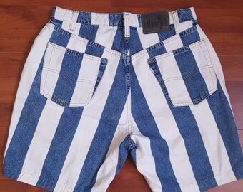Silvertab Shorts - Etsy