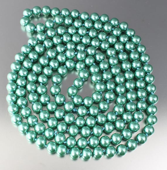 Vintage 1960's Long Gunmetal Green Glass Pearl Be… - image 1