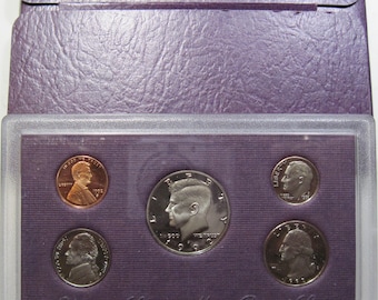 Birth Year? 1992 Proof set. perfect gift! (#E217a)