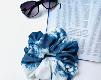 Tie Dye Super Scrunchie, Denim Modal Scrunchie, Premium Scrunchie, Geschenk für sie, KozySaila Mode-Accessoire