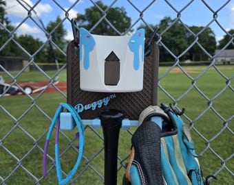 Duggy™- Ice Cream Drip Dugout Organizer – Light Blue Edition Hanging Bat & Gear Rack for Baseball Softball Teams