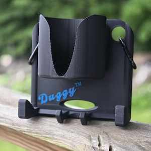 Duggy ™ Unterstand Organizer - Baseball & Softball Zaunhaken | Umweltfreundlicher Zahnradhalter | Jugenlich/Erwachsener Sport-Ausrüstung-Organizer