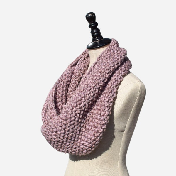 Oversized Scarf, 12 Colors, Winter Scarf Women, Knitted Scarf, Chunky Knit Infinity Scarf, Loop Scarf, Present for Wife, Best Friend Gift
