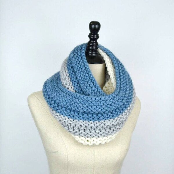 Loop Scarf, Knitted Scarf Women, Blue Infinity Scarf, Gift for Wife, Chunky Knit Scarves