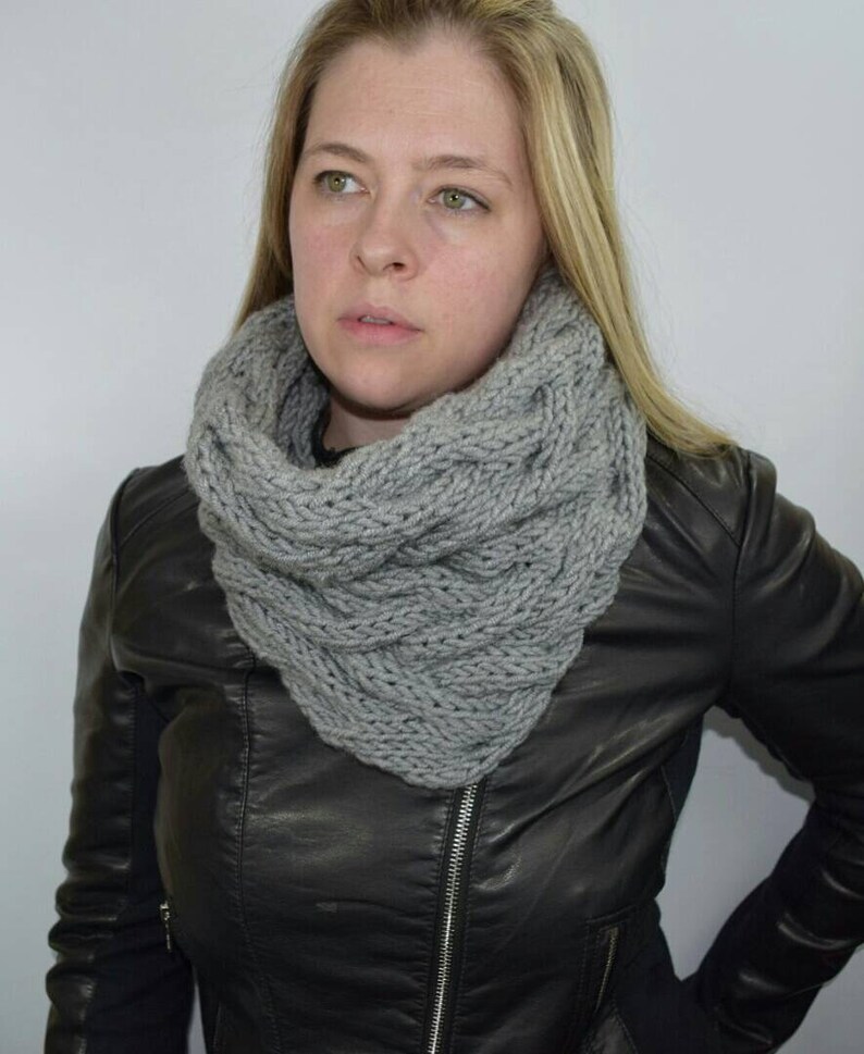 Gray Knit Cowl, Chunky Circle Scarf, Chunky Infinity Scarf, Cable