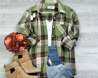Boyfriend flannel Button up Plaid Fall Flannel Shacket Button Front Shirt Jacket Brown Flannel Western Southwestern S-XL Prestige design