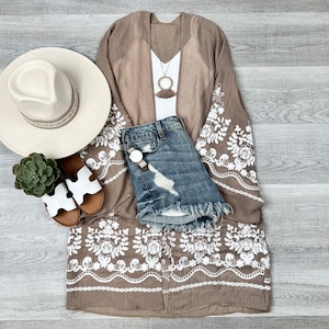 Long Sleeve Embroidered Floral Vine Lace Cardigan kimono