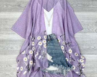 Daisy Embroidered Kimono Easy to wear comfy stylish spring summer lightweight cardigan