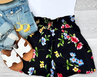 Lily Floral Shorts - Black
