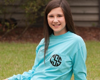 Comfort Colors Long Sleeve Pocket Tee with Monogram, Personalized Long Sleeve T-Shirt, Comfort Colors Tee