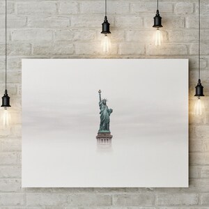 Statue of Liberty, lady liberty, NYC, freedom statue, NYC print, Modern Minimalist, Minimalist Decor, Modern Home Decor, Printable Decor