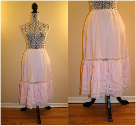 1950's Vintage Barbizon Pink Eyelet Petticoat