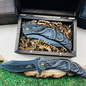 Dragon design pocket knife with engraved Gift Box, cool unique present for Dragon enthusiasts, Dad, Boyfriend, Husband Gift, Anniversary