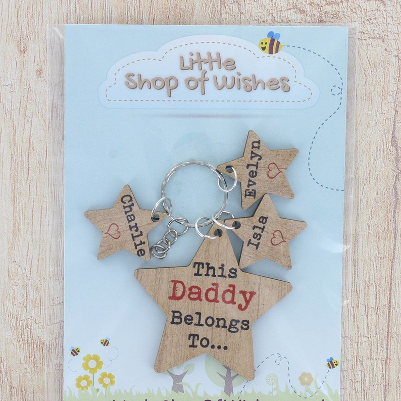 This Daddy Belongs To Keyring Personalised Fathers Day Gifts for Dad Grandad Mummy Grandpa Present Custom Family Children/'s Name Decoration