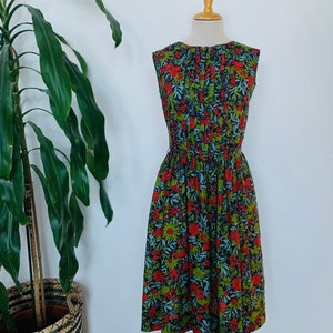 Ladies vintage dress, sleeveless, floral print, cocktail party, summer