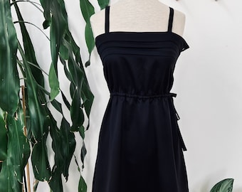 Vintage black dress, pleats, summer, sleeveless
