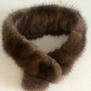Vintage fur scarf / wrap / stole / collar