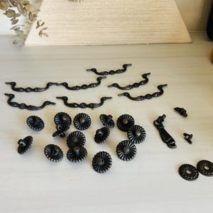 Vintage Drawer Pulls Set, Seven Metal Handles, Two Flower Backplates, One Dangle Pendant, Retro Furniture