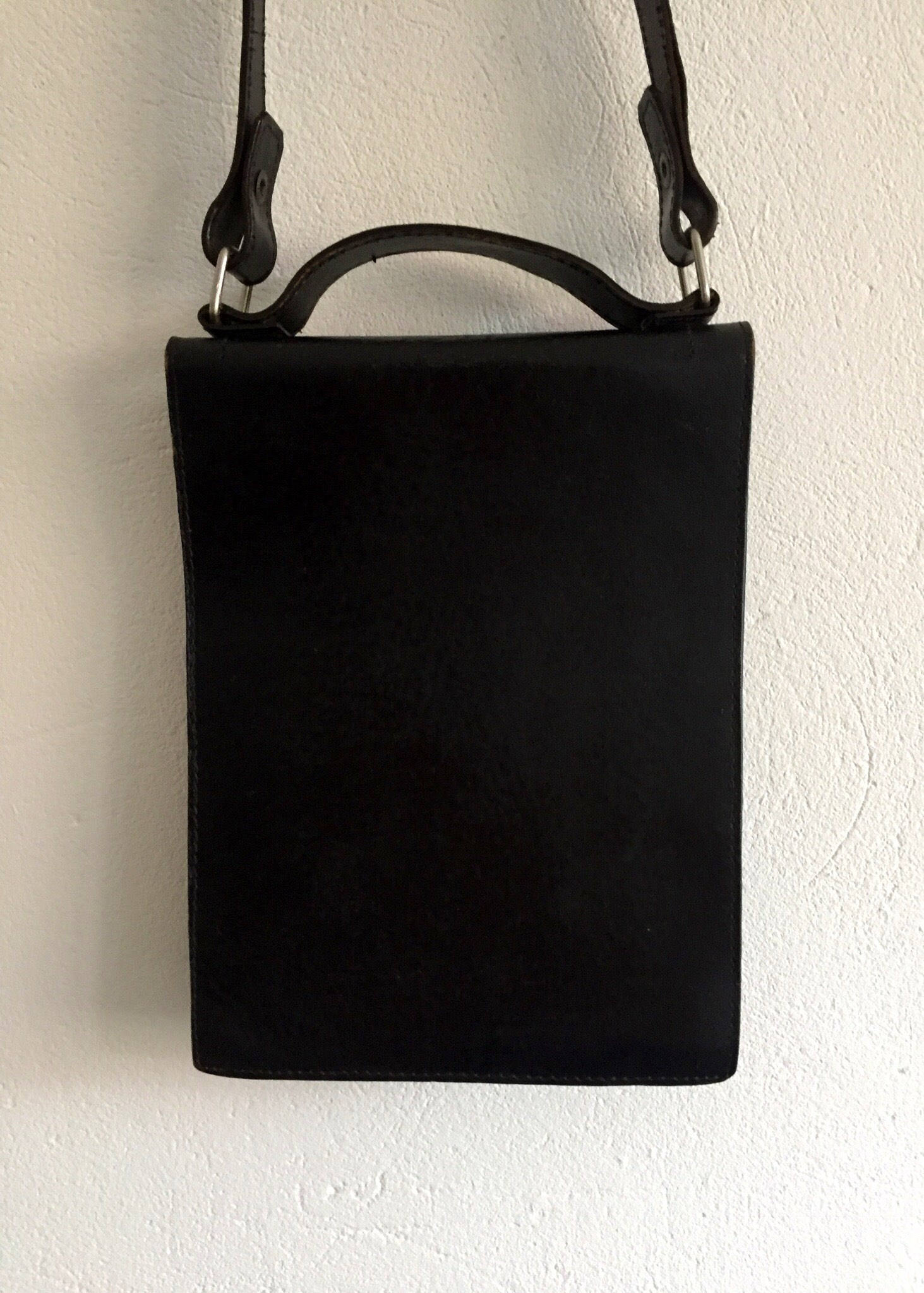 Vintage Black Leather Bag, Rustic Character, Travel Vintage Black Leather Bag, Rustic Character, Travel