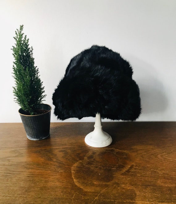 Ladies vintage winter hat, black fur beanie, Swede