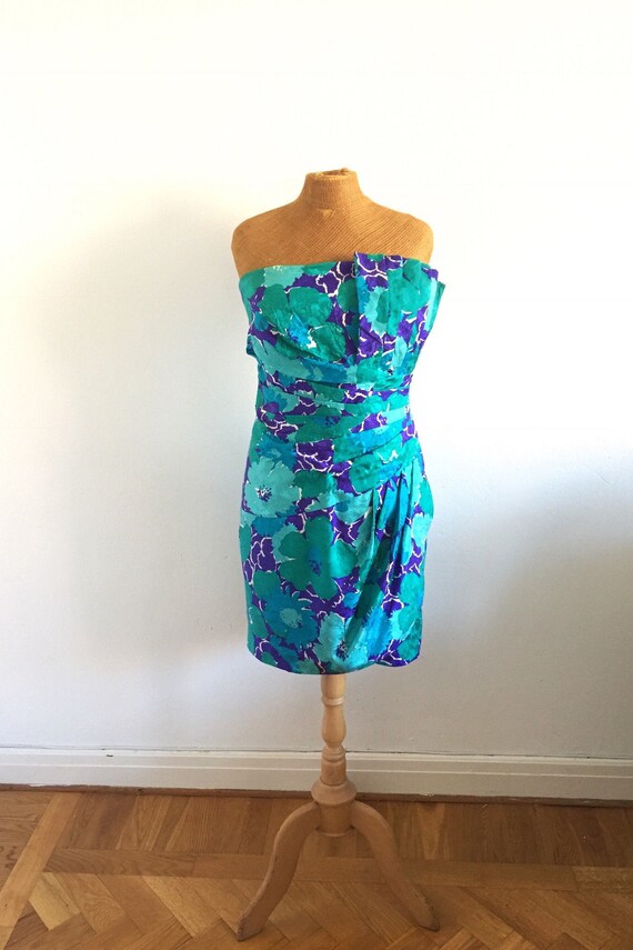 Ladies vintage silk strapless dress, large floral