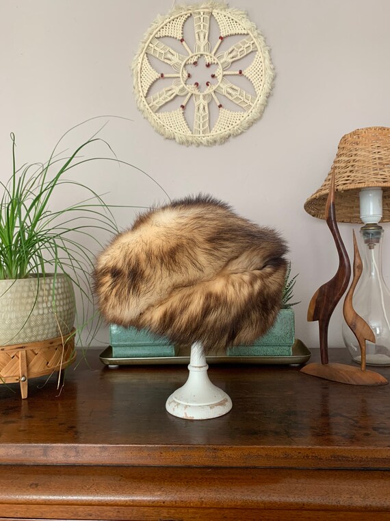 Vintage ladies tan faux fur hat s-l400.jpg main image 4
