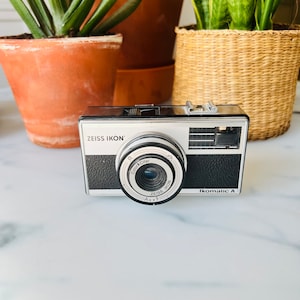 Vintage camera, decoration, Zeiss Ikon, Ikonmatic A
