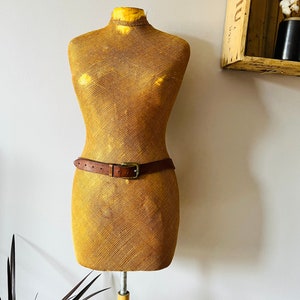 Vintage leather belt, boho chic, size small, size medium, brass buckle
