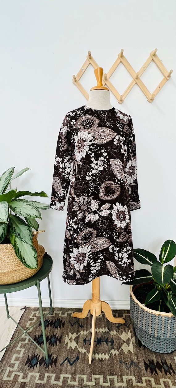 Vintage floral dress, Sweden, brown, sunflowers, s