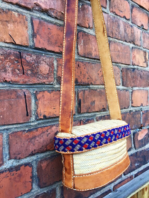 Vintage basket bag/purse/shoulder bag, beaded, bo… - image 3