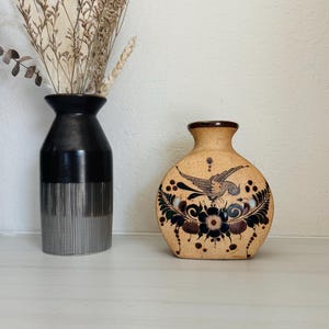 Vintage Mexican folk art vase