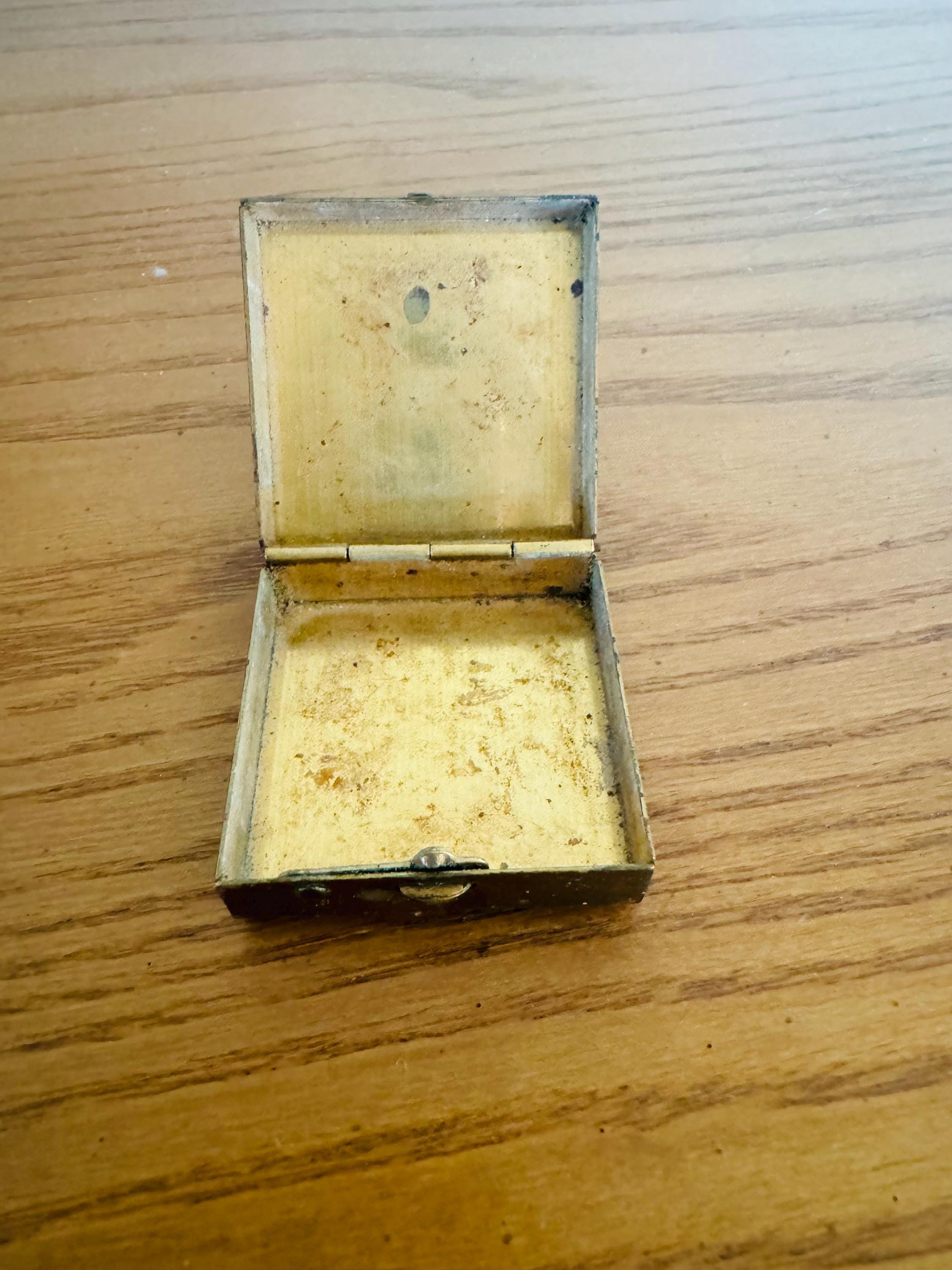 Vintage Pill Box, Gold Metal, Moscow London, Antique - Etsy
